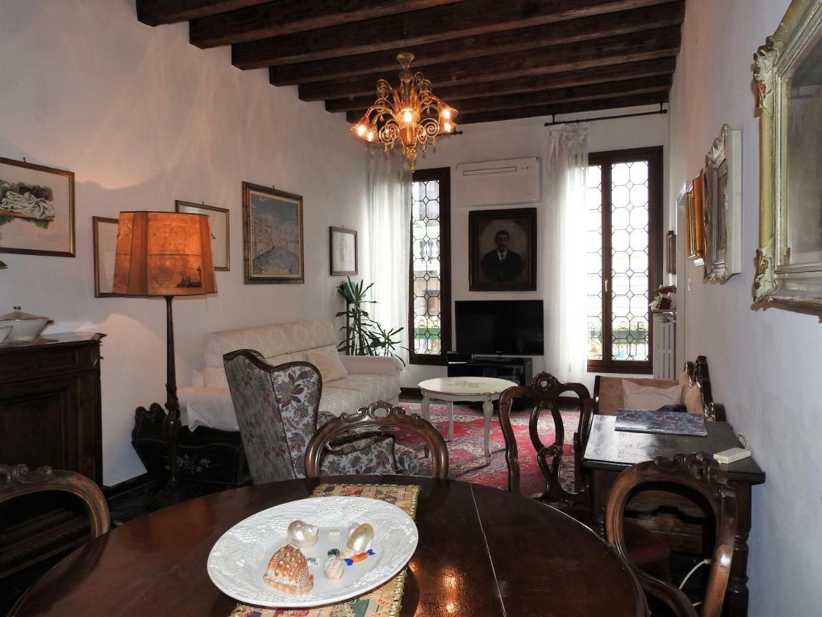 La Poetessa Appartement Venetië Buitenkant foto