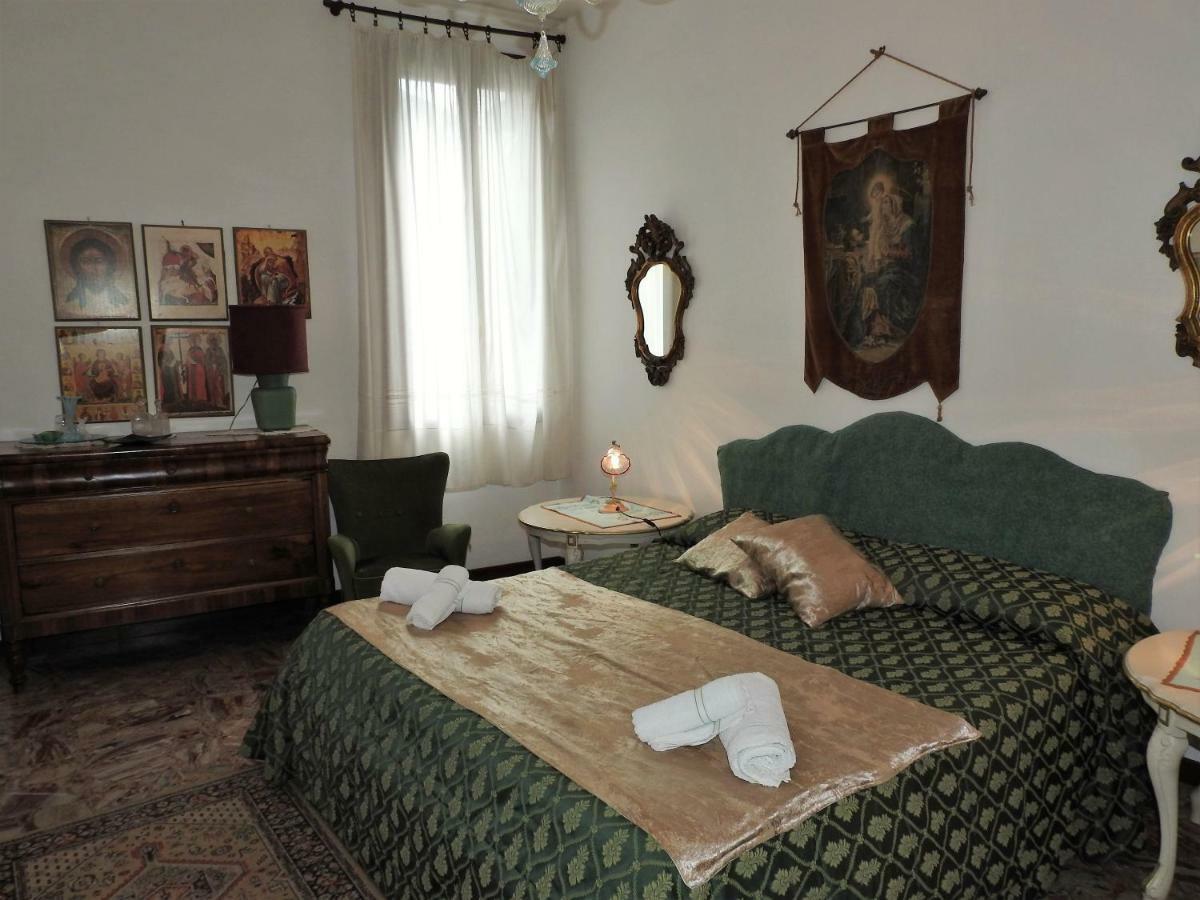 La Poetessa Appartement Venetië Buitenkant foto