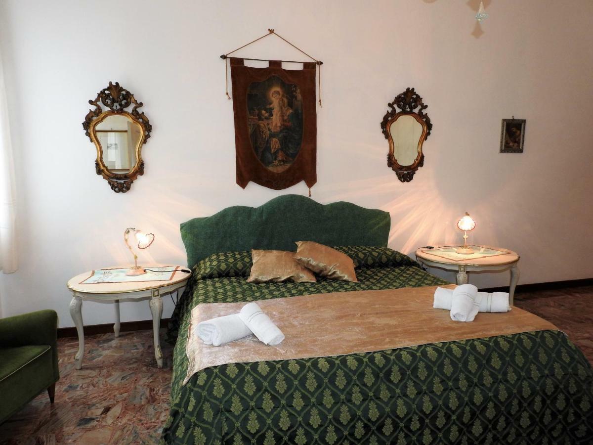 La Poetessa Appartement Venetië Buitenkant foto